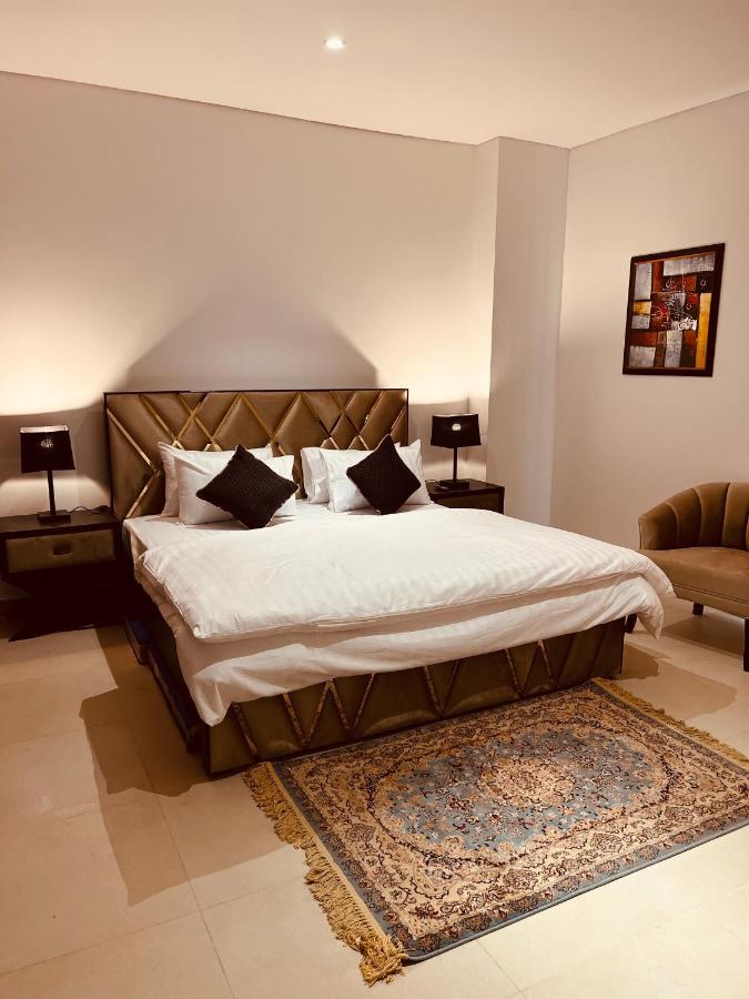 Lux Stays One Constitution Ave Islamabad Extérieur photo